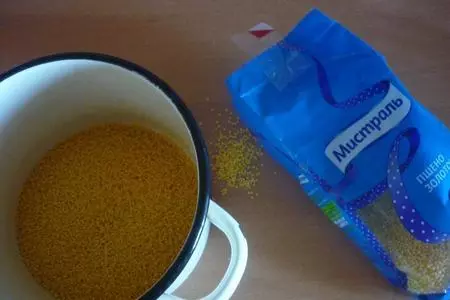 Творожно-пшённые вафли с яблоком "томочка": шаг 1
