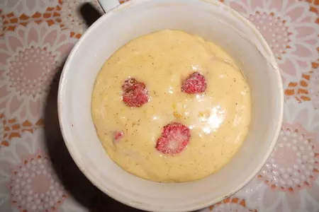 Воздушный кекс с клубникой (тест-драйв): шаг 6