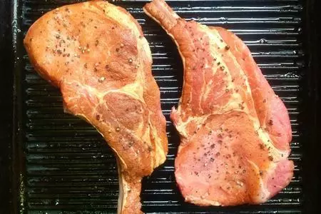 Праздничное новогоднее блюдо " мясо по-царски с острым-шоколадным соусом ": шаг 5