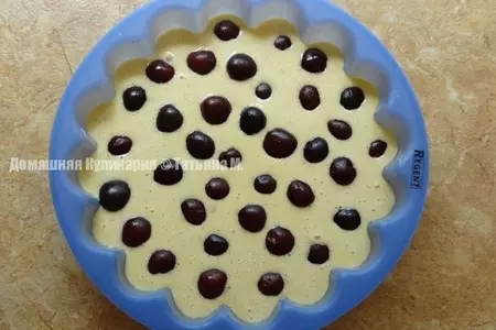 Клафути с черешней и корицей: шаг 3