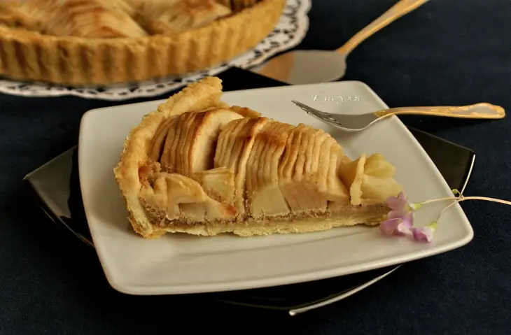 Яблочный пирог с кунжутным кремом: шаг 10