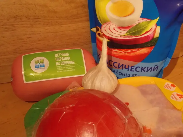 Фаршированные куриные бедра тест-драйв с окраиной: шаг 1