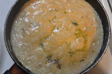 Обжаренная вермишель в сливочно-томатном соусе : шаг 6