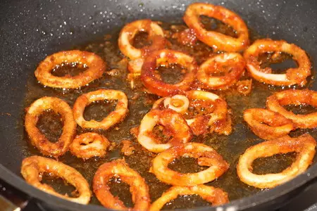 Салат с кальмарами, креветками и ананасом: шаг 4