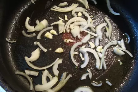 Салат с ананасами, шампиньонами и авокадо: шаг 4
