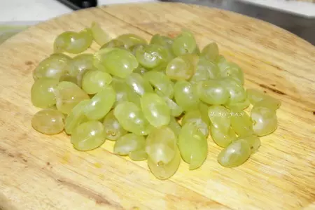 Салат с говядиной, шампиньонами и виноградом: шаг 4