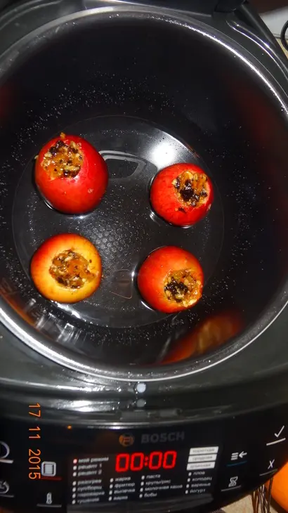 Яблоки печеные с мороженым: шаг 2