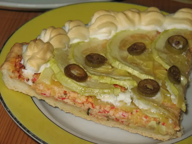Пирог с крабовым мясом и кабачком.: шаг 7