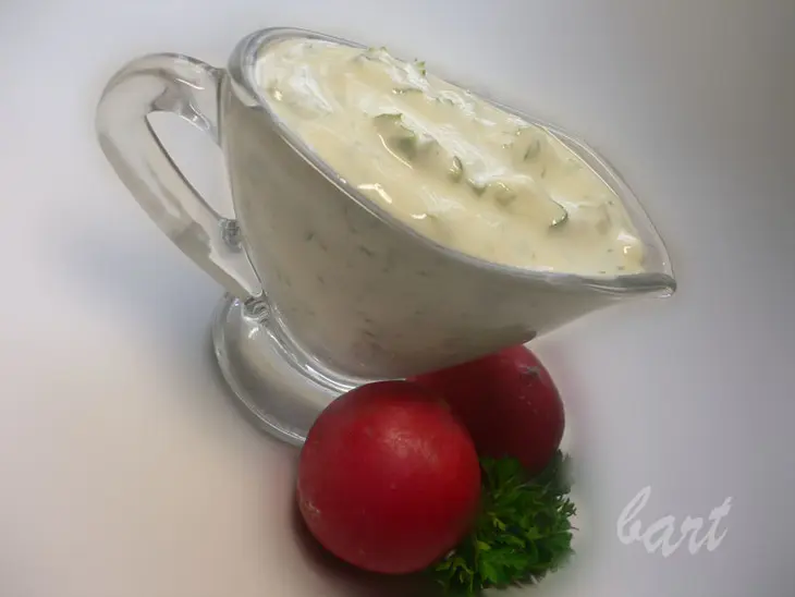 Летний салат с заправкой из брынзы: шаг 1