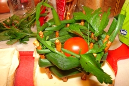 Бутерброд " корзинка с помидорами": шаг 4