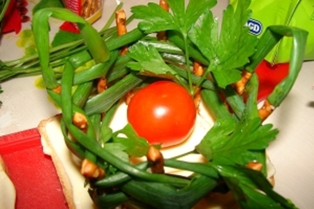 Бутерброд " корзинка с помидорами": шаг 5