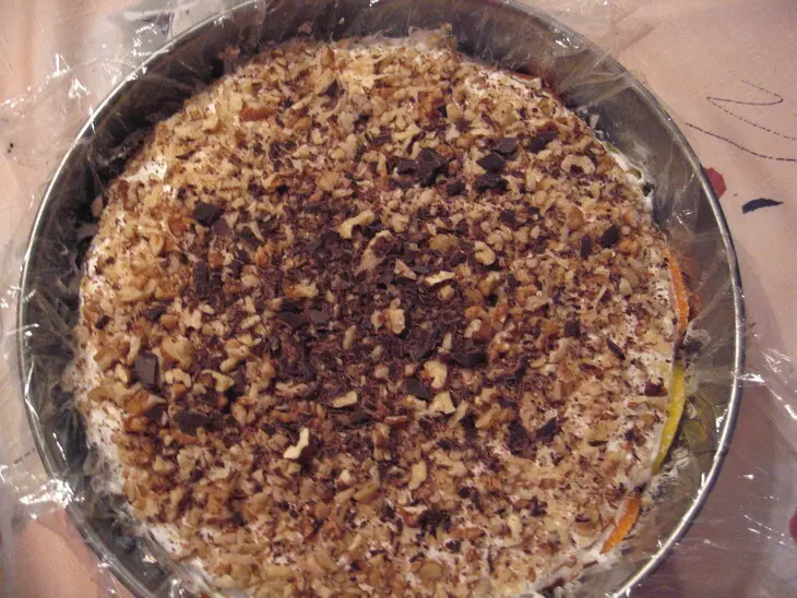 Торт с черносливом и грецкими орехами: шаг 7