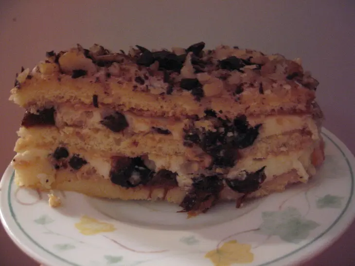 Торт с черносливом и грецкими орехами: шаг 8