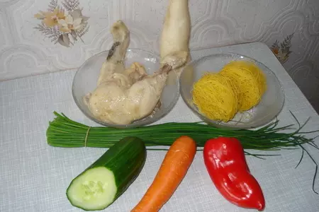 Суп лапша с овощами: шаг 1