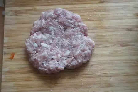 Мини-запеканки из фарша с овощами и грибами: шаг 5