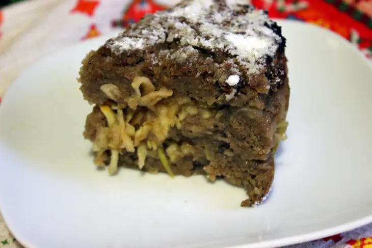 Пирог из бородинского хлеба с яблоками: шаг 12