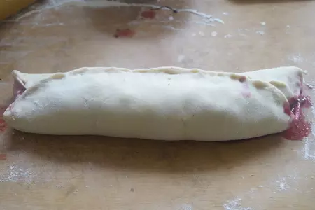 Пирог с вишней и шоколадным кремом под сахарным сиропом: шаг 6
