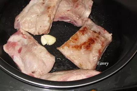 Картофель, тушеный со свиными ребрышками: шаг 3