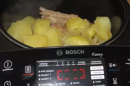 Картофель, тушеный со свиными ребрышками: шаг 5