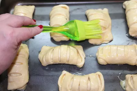Бабулины пирожки с яблоками: шаг 7