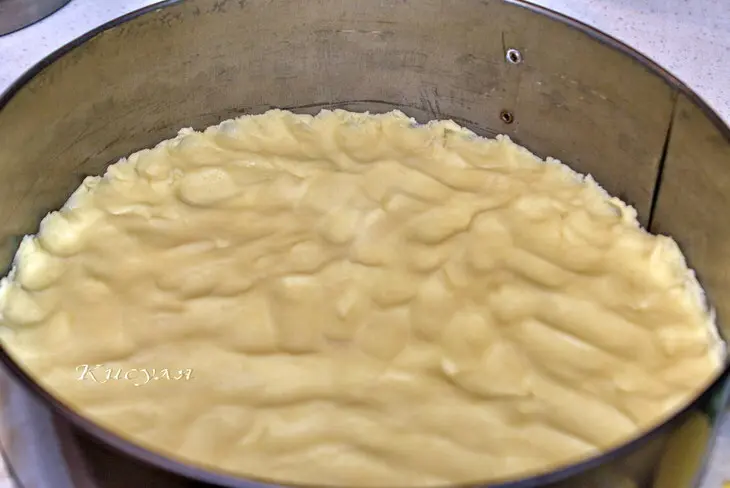 Пирог со сливами и миндально-шоколадным вкусом: шаг 2