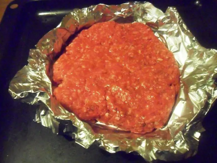 Мясная запеканка "котлета на двоих": шаг 4