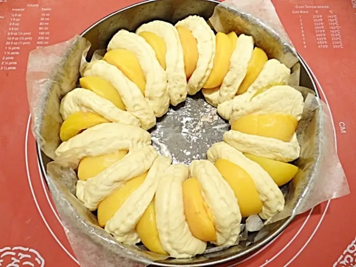 Пирог с персиками: шаг 7