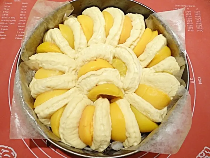 Пирог с персиками: шаг 8