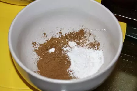 Мраморный пирог с корицей и глазурью: шаг 5