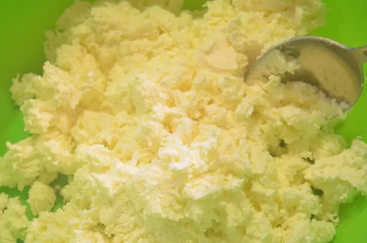 Королевская ватрушка с шоколадом и ароматом кофе: шаг 3