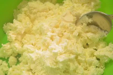 Королевская ватрушка с шоколадом и ароматом кофе: шаг 3