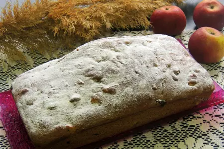 Пирог с яблоком, изюмом и курагой: шаг 6