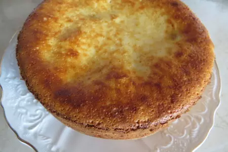 Песочный пирог с творожной начинкой и сливами: шаг 8