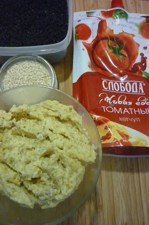 Картофельно-грибные мини-котлетки с пряным соусом: шаг 4