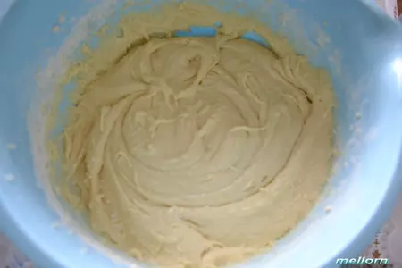Сливочный пирог с карамельной заливкой: шаг 4