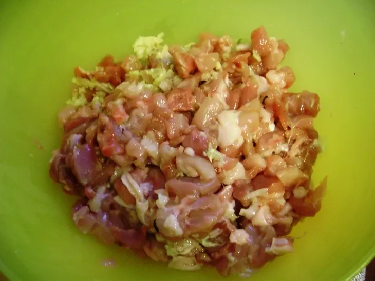 Куриные растрепки с овощами и сыром: шаг 1