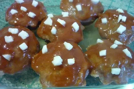 Закуска "мясные мухоморчики": шаг 5