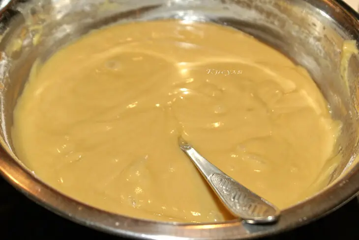 Медовый торт с черносливом и грецкими орехами: шаг 4