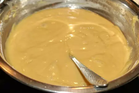 Медовый торт с черносливом и грецкими орехами: шаг 4