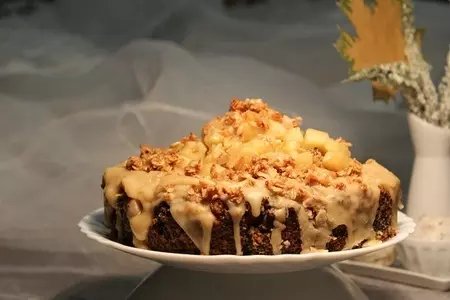 Маково-фруктовый торт с карамелизированными овсяными хлопьями и яблоками под глазурью  (без муки!!!): шаг 13
