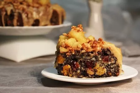 Маково-фруктовый торт с карамелизированными овсяными хлопьями и яблоками под глазурью  (без муки!!!): шаг 14