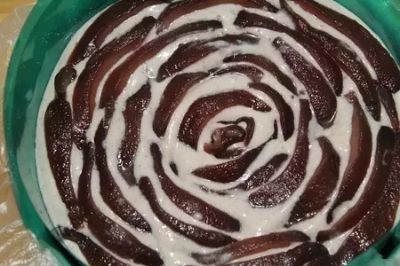 Торт-мусс с пошированными в красном вине и апельсиновом соке грушами: шаг 10
