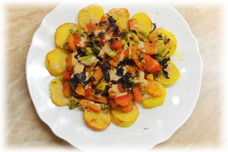Теплый овощной салат с томатно-сливочной заправкой : шаг 13