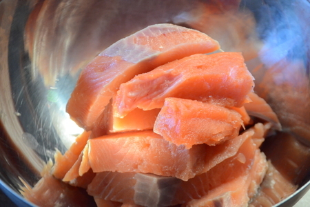 Рыбные палочки с фруктово-овощными кебабами: шаг 3