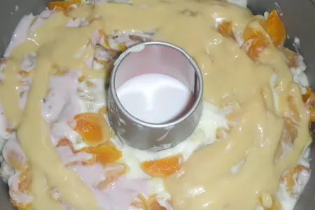 Торт из медового печенья с курагой без выпечки: шаг 2