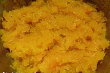 Тыквенные маффины с орехами и клюквой: шаг 6