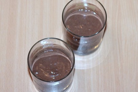 Шоколадно-молочный пудинг с хрустящими шариками: шаг 7