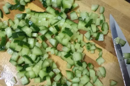 Башенка из слабосоленой семги с картофелем, яйцом и огурцами в маринаде: шаг 2