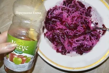 Салат свекольный с фунчозой: шаг 4