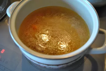 Суп с уткой, стручковой фасолью и клёцками с ржаными отрубями: шаг 3